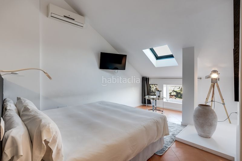 Foto b8d6d7e7-d0ac-4da4-898c-fbeba7bba707. Àtic amb aparcament piscina a Nueva Andalucía centro Marbella