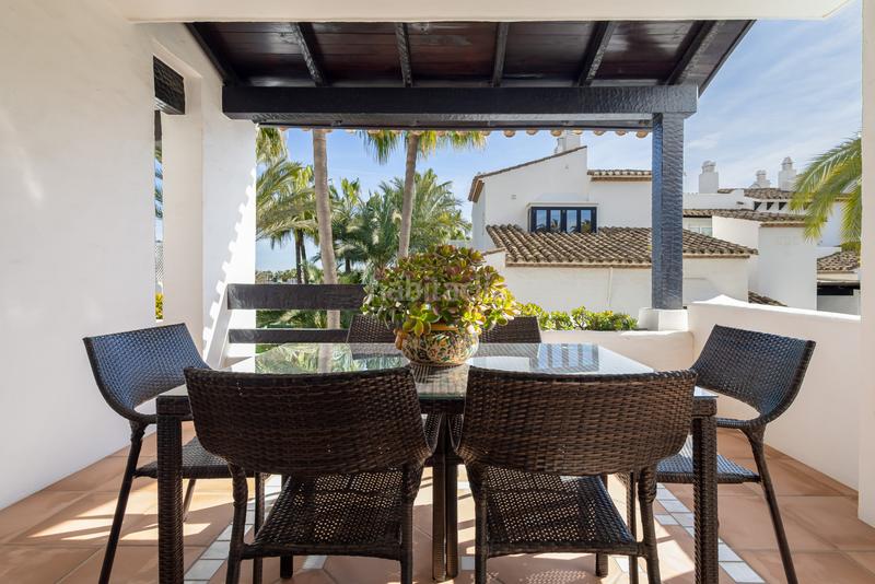 Foto daf952c4-591f-4096-9e56-380bfdf02370. Dachwohnung mit parking pool in Puente Romano Marbella