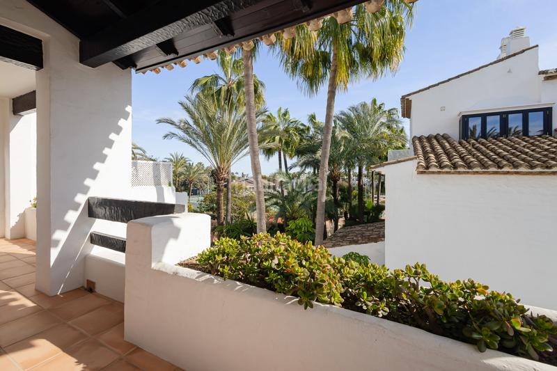 Foto e06ccbba-ae9b-4aa2-906d-01ffa6f9320a. Dachwohnung mit parking pool in Puente Romano Marbella