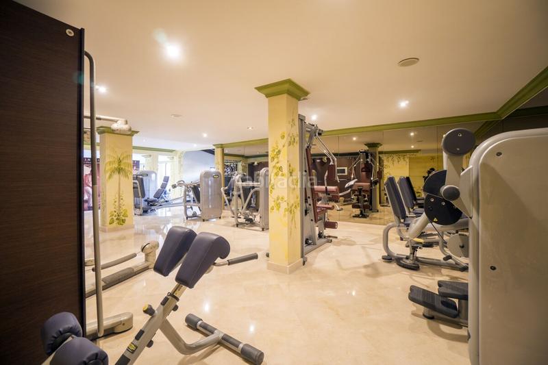 Foto f3f4b086-ae1c-461b-adad-85954d3587be. Apartament amb aparcament piscina a Paraiso - Barronal Estepona