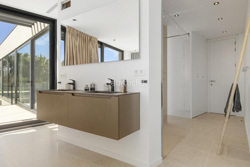 Foto 7ca7f146-0fb7-4b8b-b3b9-e41a8a84a9fe. Casa lujo contemporáneo con vistas panorámicas en La Alquería en Benahavís