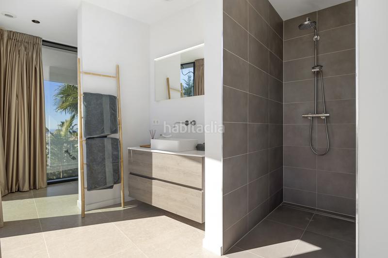 Foto a663ea17-8f61-45fb-95bc-b3b2405a07bb. Casa lujo contemporáneo con vistas panorámicas en La Alquería en Benahavís