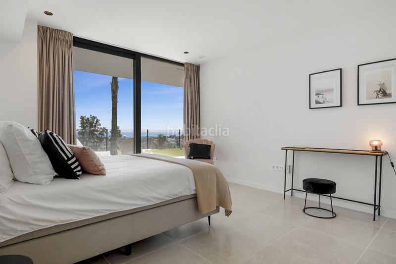 Foto c6d284df-f178-4f1e-9efa-04af3db94f4e. Casa lujo contemporáneo con vistas panorámicas en La Alquería en Benahavís