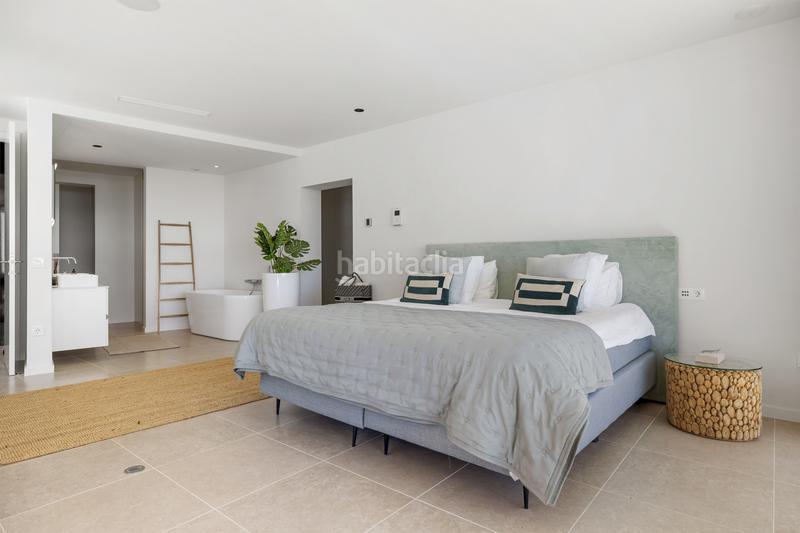 Foto ddae1ce9-7973-47f7-a226-df27432a4f8f. Casa lujo contemporáneo con vistas panorámicas en La Alquería en Benahavís