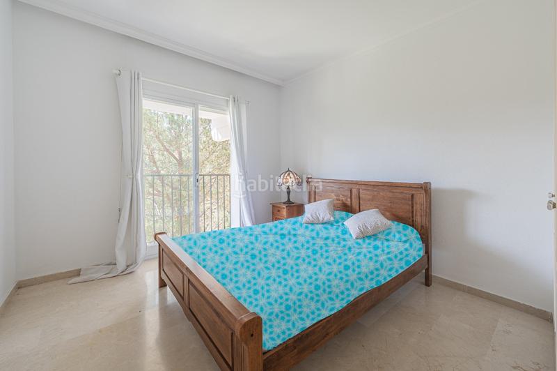 Foto d2e0a7cf-4a53-4f3c-a17a-37758bb44cc6. Casa a schiera con parcheggio in La Quinta Benahavís