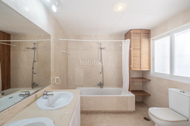 Foto f3142f8f-1ab6-4ba2-9f45-2059d912dfc8. Casa a schiera con parcheggio in La Quinta Benahavís