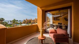 Appartement à Zona de Punta Plata. Elegancia mediterránea en los granados del mar