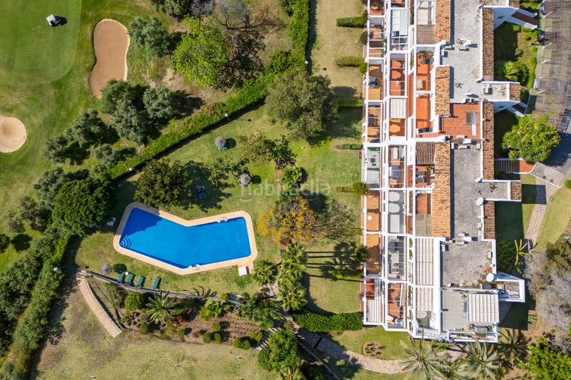 Foto 1bb14112-9c72-4c5f-acc8-0259f93dd885. Reihenhaus mit parking pool in La Quinta Benahavís