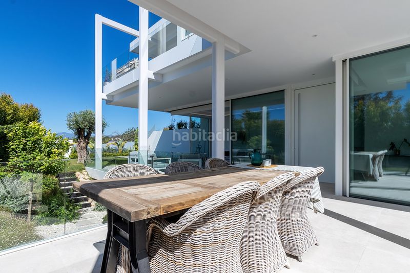 Foto 2d9e0e22-1c11-4759-8e7a-87806c9b096a. Casa amb aparcament piscina a Valdeolletas - Las Cancelas - Xarblanca Marbella
