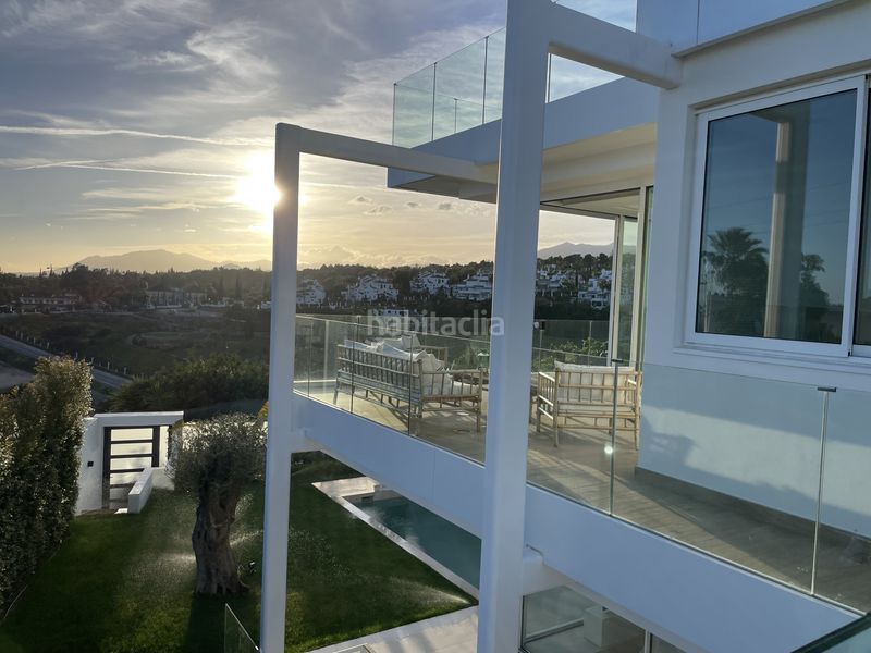 Foto 67a6a13d-0388-4f59-bf7d-1b63b649a597. Casa amb aparcament piscina a Valdeolletas - Las Cancelas - Xarblanca Marbella