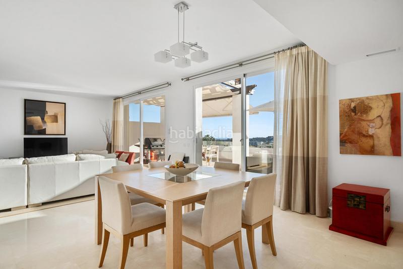 Foto 4cd50d87-ceb7-42a1-9e43-a756dd81172c. Àtic amb aparcament piscina a Los Naranjos Marbella