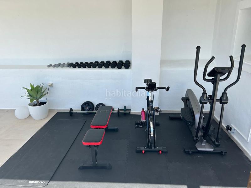 Foto 5a3f12df-fd0c-4022-859d-422e63e3efad. Àtic amb aparcament piscina a Los Naranjos Marbella