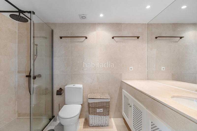 Foto c8d1d607-7af7-4ae6-b9c3-f811ec904f57. Àtic amb aparcament piscina a Los Naranjos Marbella