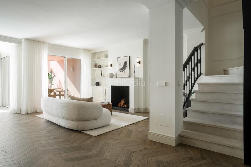 Foto dbe9efac-da5e-4042-b5f6-86fa14ac4083. Reihenhaus mit pool in La Quinta Benahavís