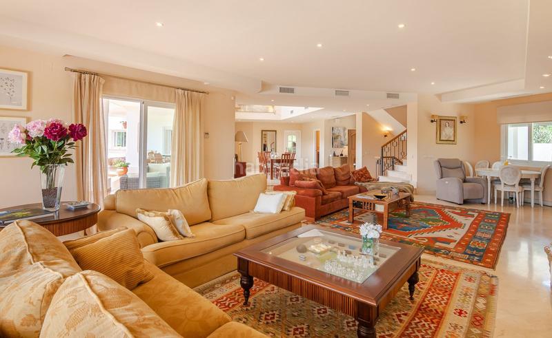 Foto 31f94763-2544-476c-805c-8c298fa002b1. House with parking pool in Benahavís pueblo Benahavís