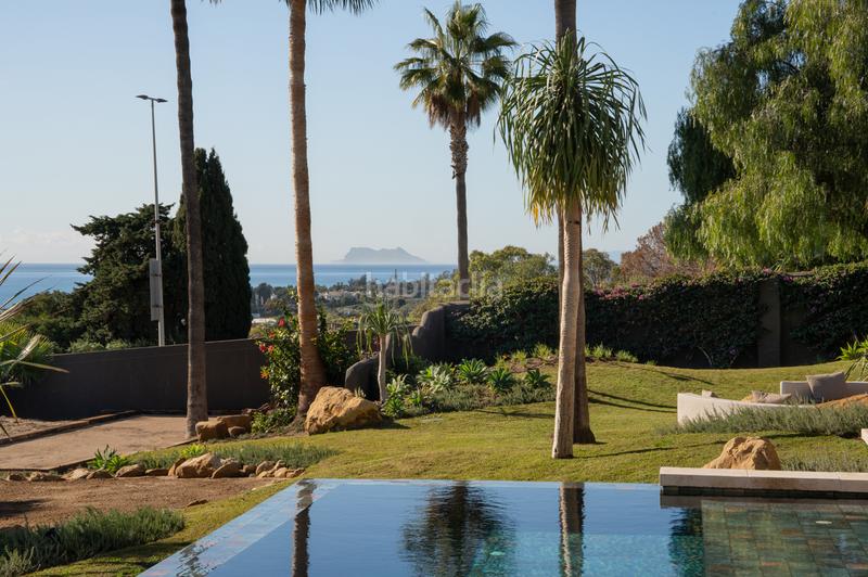 Foto 35f5fbe5-54cb-4e72-b3ce-689bde789350. Maison avec parking piscine dans La Concha - Resina Golf Estepona