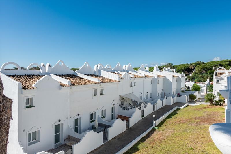 Foto 4a1ad113-1636-4a13-9fbe-1fd2aa6acc11. Casa adosada  en venta en reserva en Cabopino - Artola Marbella