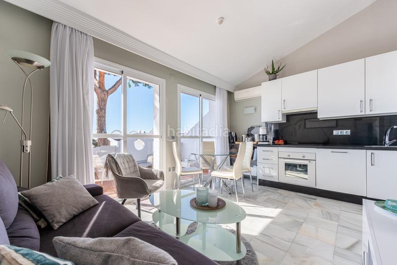 Foto a8204112-6661-4378-b55e-d66177f509a7. Casa adosada  en venta en reserva en Cabopino - Artola Marbella