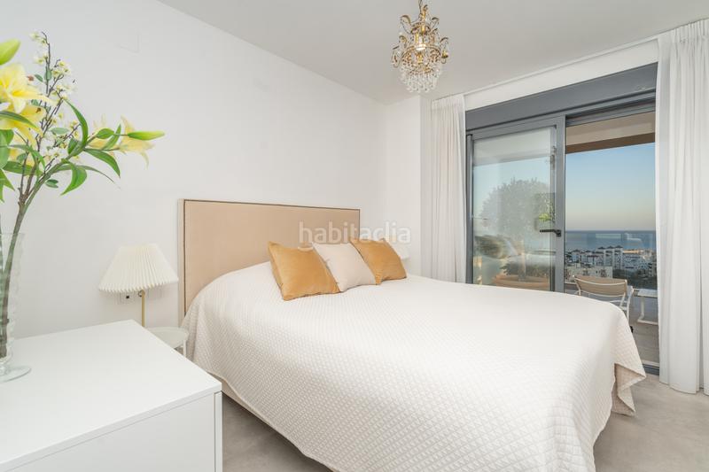 Foto 306f13fb-7f8f-4c7f-96a0-fcf02915f99f. Dachwohnung mit parking in Centro Estepona