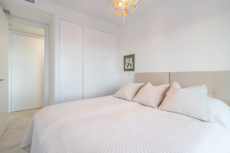 Foto 91321e9d-8031-4eb0-bd58-c841a950ebb2. Dachwohnung mit parking in Centro Estepona