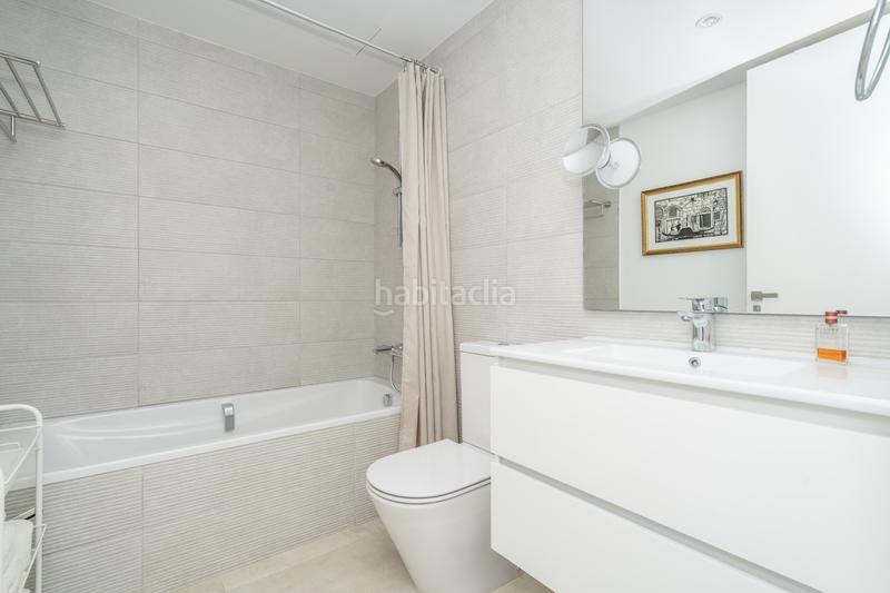 Foto 99150b0e-5707-409e-9bfe-e1cb2dabd5cf. Dachwohnung mit parking in Centro Estepona