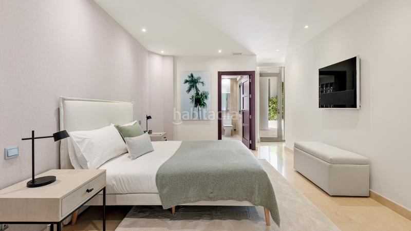 Foto 37825ea3-be71-4fef-bacb-46b81c232065. Lloguer casa amb aparcament piscina a Las Brisas Marbella