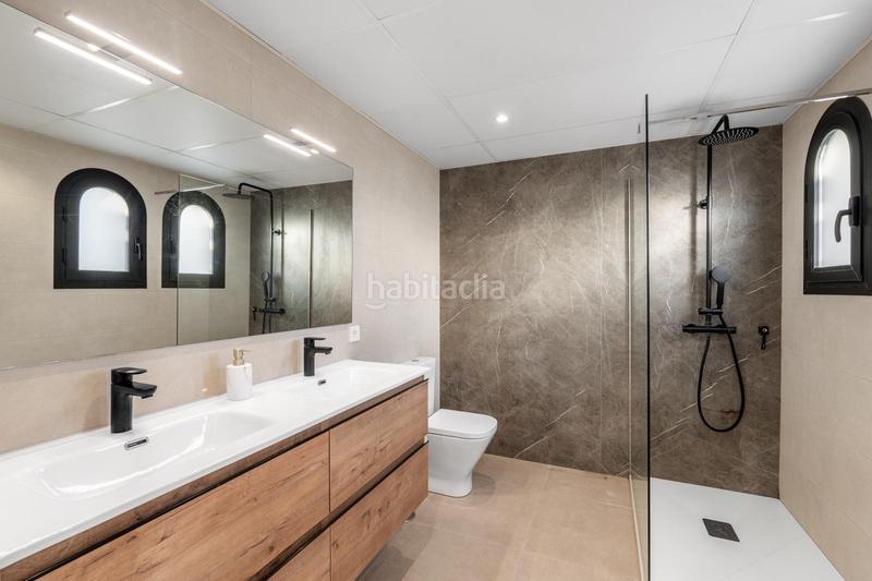 Foto c7ebba9c-91d5-4598-86a4-e1a074b09d4e. Maison jumelée avec parking dans Paraiso - Barronal Estepona