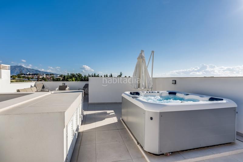 Foto abc8c4e1-c72b-4dca-8419-5d2e63d806b6. Reihenhaus mit parking pool in Bel - Air Estepona