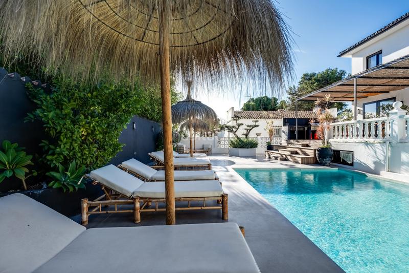 Foto b84f9cbe-f7c0-411a-be4d-370a9b30b407. Casa amb aparcament piscina a Nueva Andalucía centro Marbella