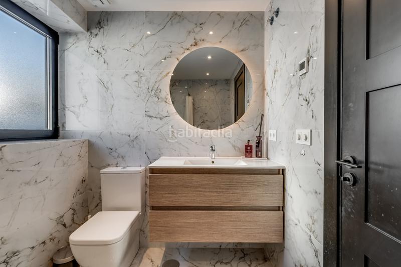 Foto ef8ce29a-4836-4fe2-809f-76fe6e58073b. Casa amb aparcament piscina a Nueva Andalucía centro Marbella