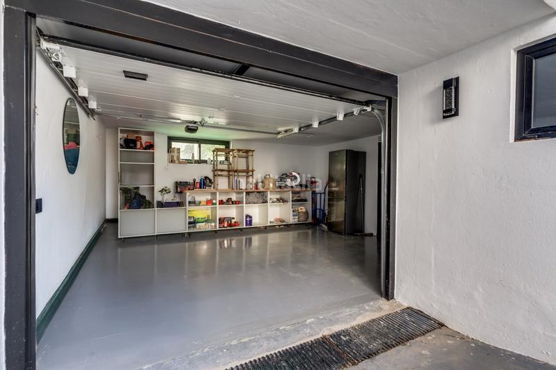 Foto fb627578-b8f5-4b69-bc1b-f55b15a31a9f. Casa amb aparcament piscina a Nueva Andalucía centro Marbella