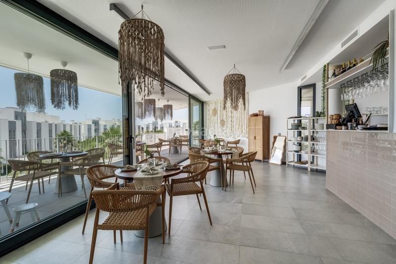 Foto c638eccc-c3ed-4b35-9276-fea4938bae2b. Attique avec parking piscine dans Cancelada Estepona