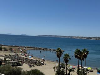 Apartamento en Seghers. Encantador apartamento de 2 dormitorios en urb. seghers, estepon