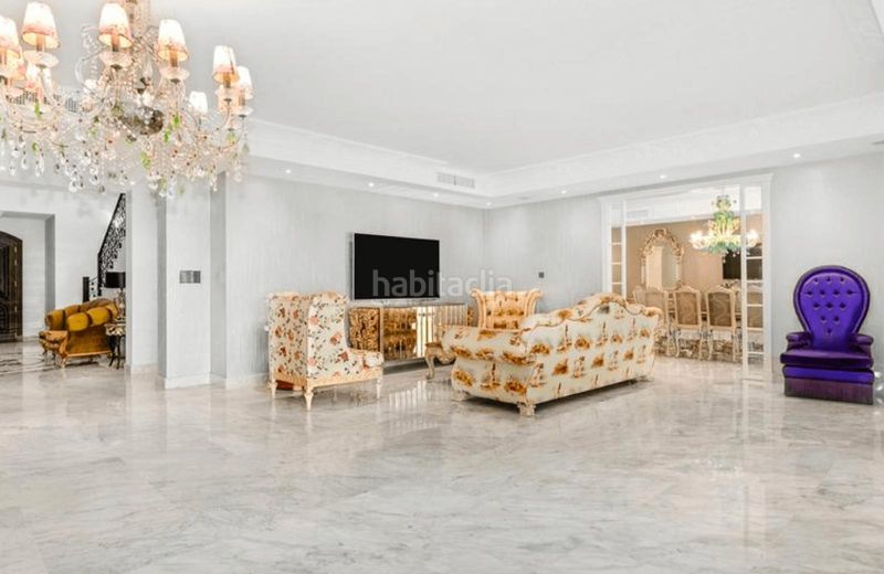 Foto 14373244-5ffb-4aba-a6c0-9e33dd9eadf4. Casa amb calefacció aparcament piscina a Sierra Blanca Marbella