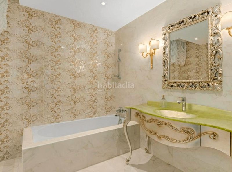 Foto 4de7a8c5-4bdf-4863-8e0b-cfa0f6a069ad. Casa amb calefacció aparcament piscina a Sierra Blanca Marbella