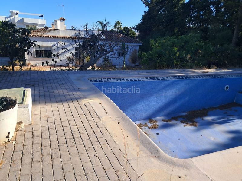 Foto 471fdf0d-bc87-4434-ab8f-a14712d51974. Casa amb aparcament piscina a Centro Estepona