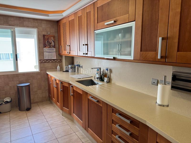 Foto df080e2b-666d-4174-955c-206007e88d56. Attico con parcheggio piscina in Centro Estepona