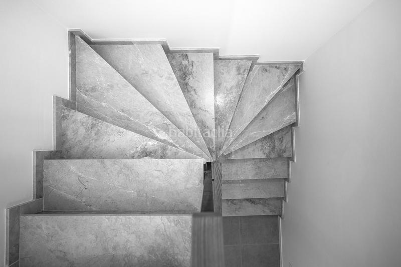 Foto 50d2b9f9-0823-43b6-a10a-f7116551caa1. Miete reihenhaus mit parking pool in Paraiso - Barronal Estepona