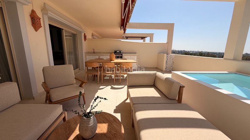 Foto a3c1d569-ea66-4888-a33f-2abfa85932f1. Apartament amb aparcament piscina a Los Naranjos Marbella