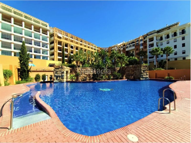 Foto 06231b89-2ae2-40ef-a9d1-2565d42d5c64. Apartament amb aparcament piscina a Nueva Alcántara Marbella