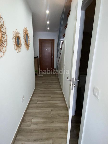 Foto a06f070b-828a-4cec-839e-8eea847cba37. Casa adossada amb aparcament a Casares pueblo Casares