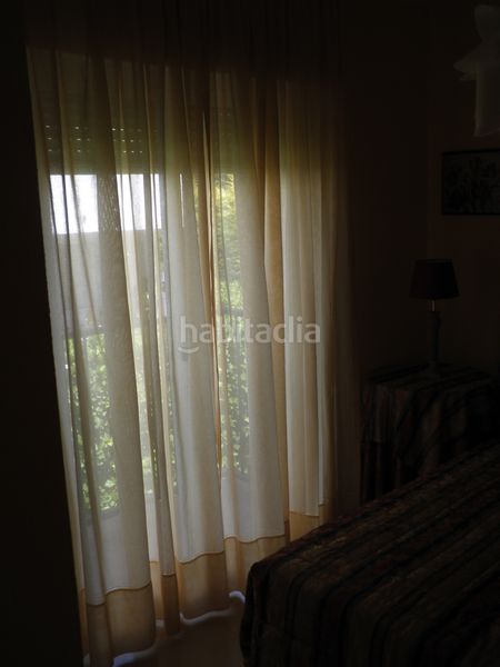 Foto 4dd0b4f3-0b9a-43d6-90b2-18be2244990e. Casa adossada amb piscina a Los Llanos Estepona