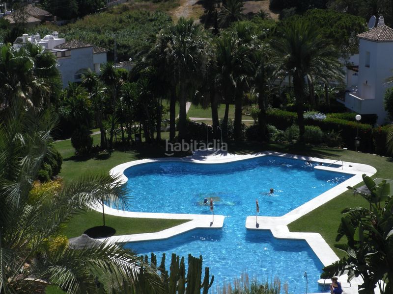 Foto a8b8829c-519a-468d-a9ff-9892f716dc74. Casa adossada amb piscina a Los Llanos Estepona