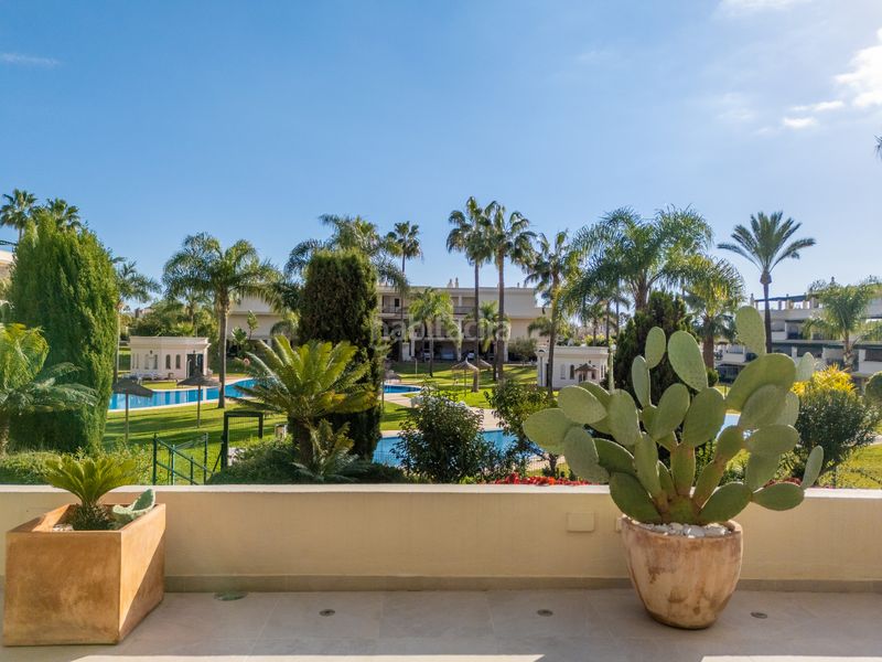 Foto 0280cd4d-28e9-402a-b129-45f93c4ce5aa. Apartament amb aparcament piscina a Nueva Andalucía centro Marbella