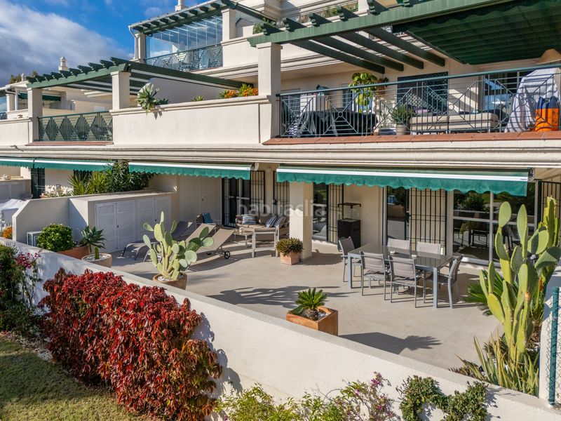 Foto 0d6f1ad1-bbe8-47cf-a6f5-a2bc7f98b55a. Apartament amb aparcament piscina a Nueva Andalucía centro Marbella