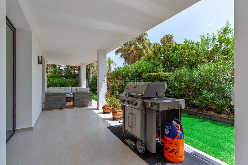 Foto 00d689f1-c4d4-4041-9237-8ab589422634. Casa amb aparcament piscina a Los Naranjos Marbella