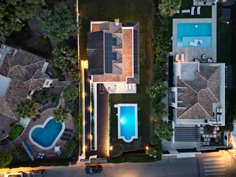 Foto 08717392-778f-4f38-8796-e1562b14f319. Casa amb aparcament piscina a Los Naranjos Marbella