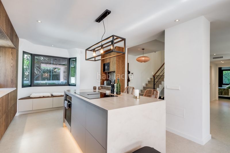 Foto 1a8c8502-490b-4b34-844b-b57b0c686d54. Casa amb aparcament piscina a Los Naranjos Marbella