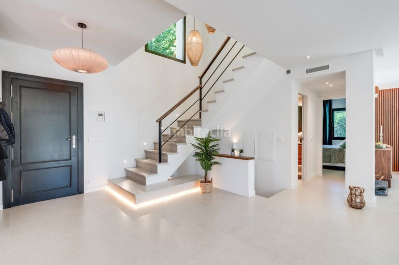 Foto 25cb8388-3c51-479d-8df0-eff862f1547e. Casa amb aparcament piscina a Los Naranjos Marbella