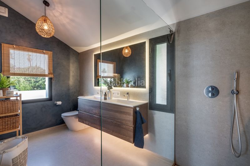 Foto 4b3f6a67-b46c-4db8-8535-bad9e7fbd33b. Casa amb aparcament piscina a Los Naranjos Marbella